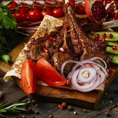 Ягненок корейка в Три хинкали&Шашлык по цене 1100 ₽