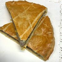 Пирог осетинский с картофелем и мясом в Экспресс-пекарня