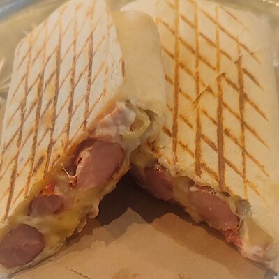 Двойной хот-дог в лаваше в ШаурХолл по цене 500 ₽