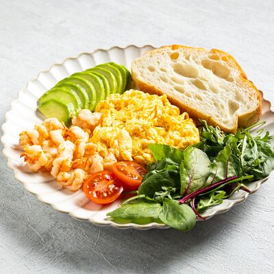 Скрембл с креветками в Bandeatos по цене 759 ₽