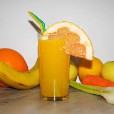 Свежевыжатый сок Грейпфрут в Халяль по цене 300 ₽