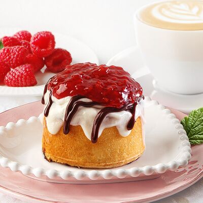 Мини-шокобон Малина в Синнабон по цене 420 ₽