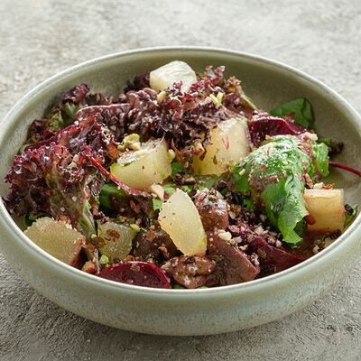 Салат с куриной печенью, грушей и малиной в Склад 22 по цене 490