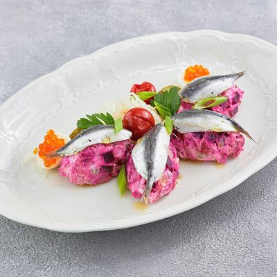 Винегрет с балтийской килькой в Царь по цене 490 ₽