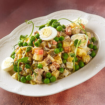 Оливье с говядиной на компанию в Сандуны Урал по цене 1400 ₽