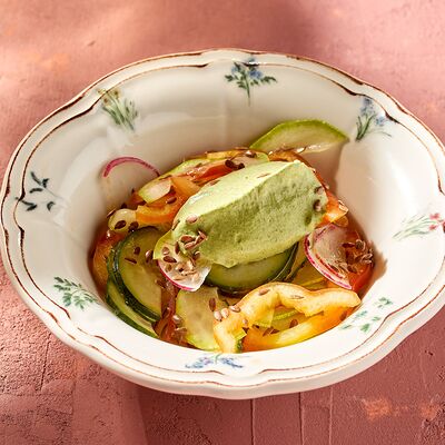 Овощной салат с пряным кремом в KITCHEN по цене 380 ₽