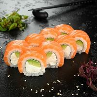 Филадельфия с авокадо в Суши Профи