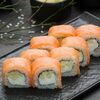 Ролл Филадельфия с яблоком в OMAKASE SUSHI ROLLS по цене 1199