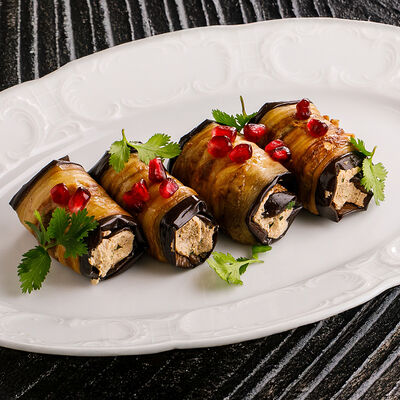 Рулетики из баклажанов по-грузински в Ginza по цене 1190 ₽