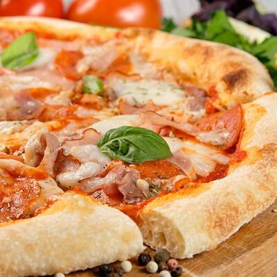 Пицца Мясная в Bon Bon по цене 910 ₽