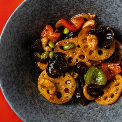 Овощи с корнем лотоса в Китайская грамота по цене 880 ₽