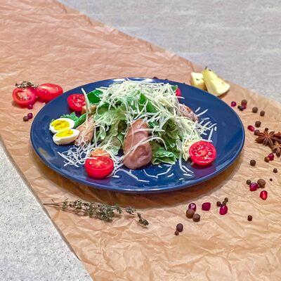 Цезарь с курицей в Гриль-бар по цене 540 ₽