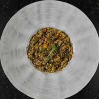 Чесночный рис с овощами в Restobar Первый & Ресторан доставки Личный повар