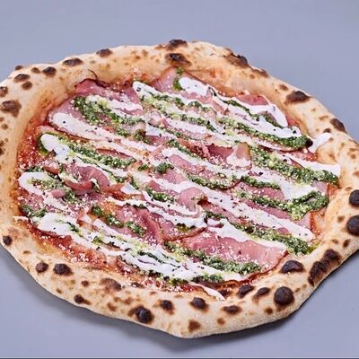 Пицца Котто в Кафе Итальянцы по цене 900 ₽