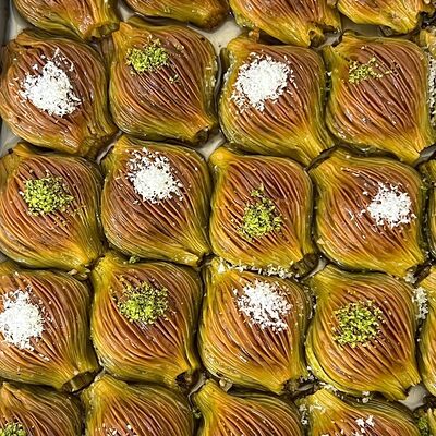 Пахлава 1шт в Хачапуридзе по цене 125 ₽