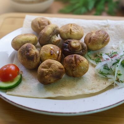 Грибы на гриле в Интер-Сити по цене 320 ₽