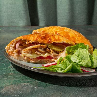 Бургер со свининой в Елки Холл по цене 500 ₽