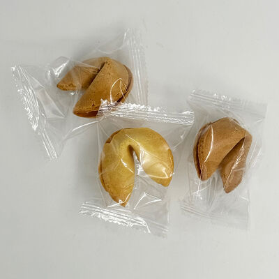 Печенье с предсказанием в Уголок по цене 100 ₽