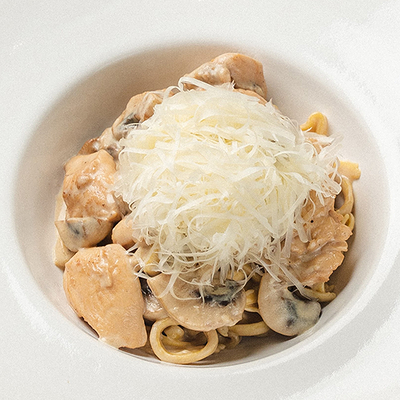 Паста с курицей и грибами в сливочном соусе с добавлением терияки в Etika Bistro по цене 690 ₽