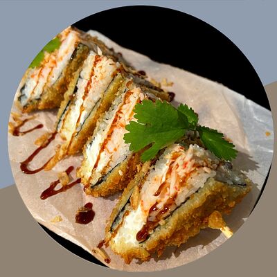 Онигири с Креветками и снежным крабом в Брют ли по цене 395 ₽