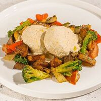 Куриные котлетки с овощным жарким в Stories