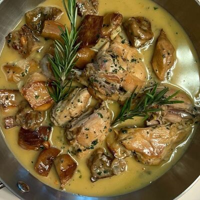 Ножка кролика по-тоскански в La Scala Trattoria Ignazio по цене 65 р.