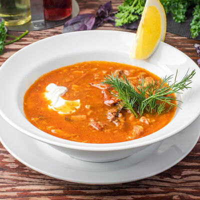 Солянка мясная в Шарманка по цене 470 ₽