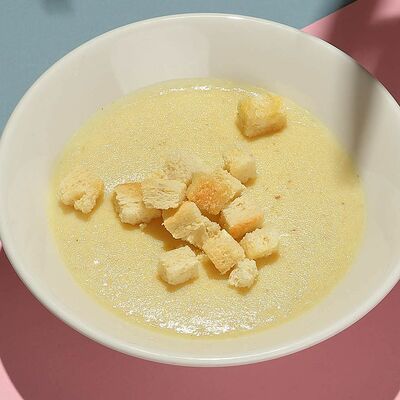 Суп-пюре с копченой куриной грудкой в Корица по цене 330 ₽