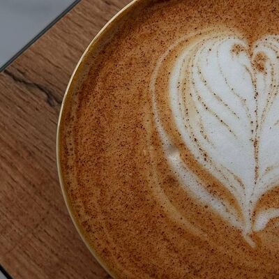 Капучино в Кофе и Вафли по цене 250 ₽