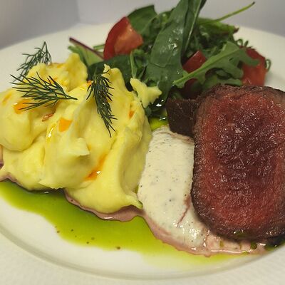 Филе миньон с картофельным пюре в Smart Cafe по цене 1420 ₽