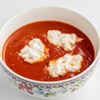 Томатный суп со страчателлой в Parmesano