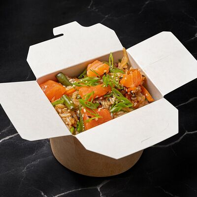 Тяхан с лососем в Окинава Гурмэ по цене 699 ₽