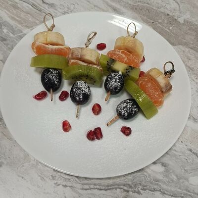 Канапе фруктовое в Территория еды 59 по цене 395 ₽