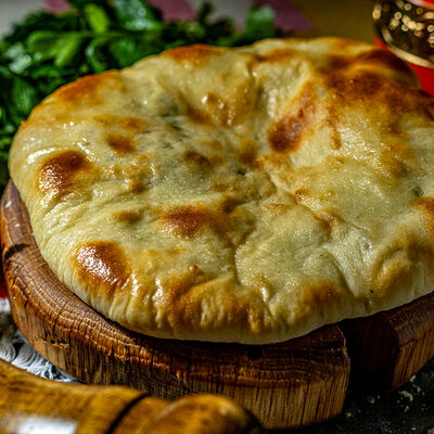 Мини-хачапури с сыром и зеленью в Хачапури по цене 180 ₽