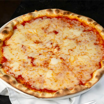 Пицца Маргарита в Tao Sushi Lab по цене 790 ₽