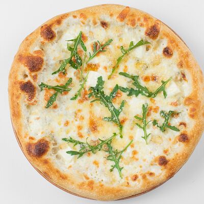 Пицца Четыре сыра в Мёд и Масло по цене 1044 ₽