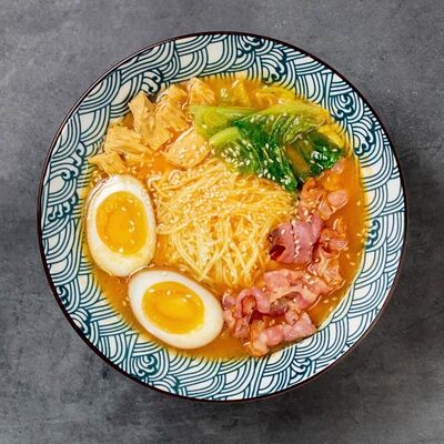 Сырный рамен с бекономв Gourmetto по цене 980 ₽