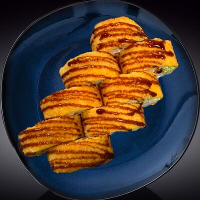 Ролл в темпуре бекон в Вкусно Песец по цене 589 ₽