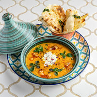 Тыквенный суп с креветками и страчателлой в Maroon