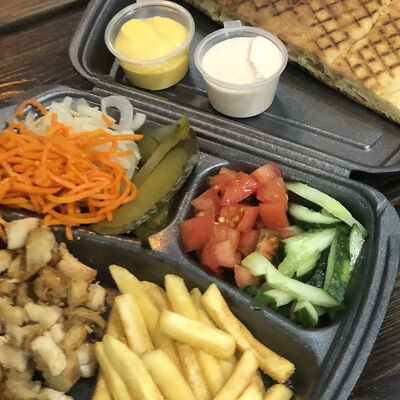 Ланч бокс в Шаверма Bar по цене 550 ₽