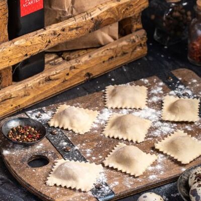 Равиоли три сыра в Гастромагазин Alla Carte по цене 1200 ₽