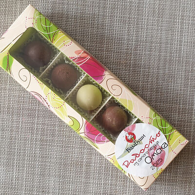 Набор конфет ручной работы ассорти в Бамбуши по цене 980 ₽