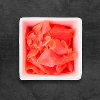 Маринованный имбирь в TOKO Sushi