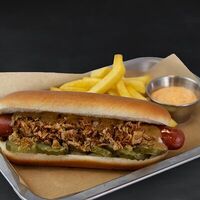 Хот-дог Gellert в Gellert Bar