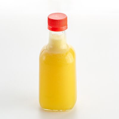 Свежевыжатый апельсиновый сок в Уха из петуха по цене 12 р.