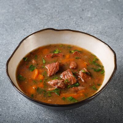 Фасолевый суп с сушеным мясом в Башня по цене 720 ₽