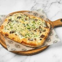 Римская пицца Жюльен в Osteria Mario