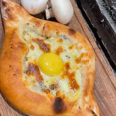 Хачапури по-Аджарски с грибами в Хинкали по цене 21 р.