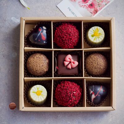 Набор конфет в подарок в Chocoton по цене 1750 ₽