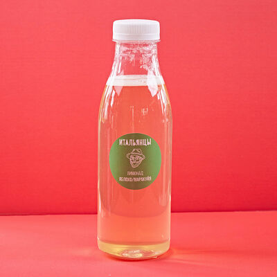 Лимонад Яблоко/маракуйя 0.5л в Кафе Итальянцы по цене 230 ₽